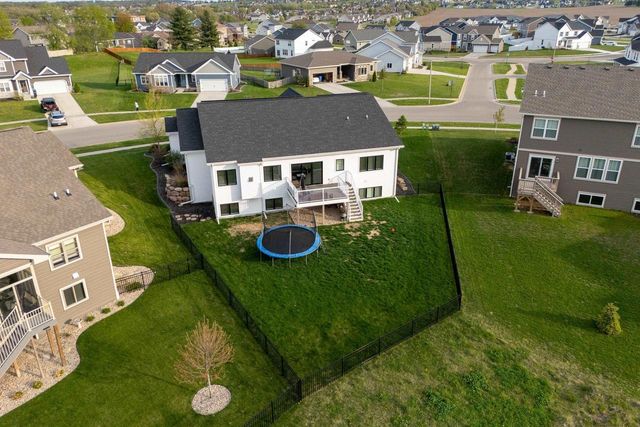 409 Peterson Trail, Oregon, WI 53575