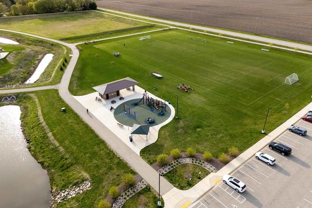 409 Peterson Trail, Oregon, WI 53575