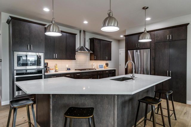 409 Peterson Trail, Oregon, WI 53575