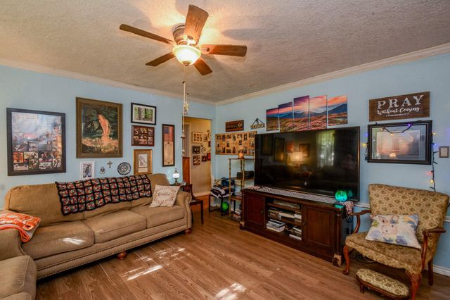 315 Greenwood Drive, Hitchcock, TX 77563