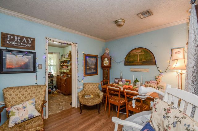315 Greenwood Drive, Hitchcock, TX 77563