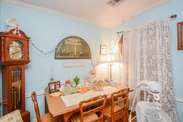 315 Greenwood Drive, Hitchcock, TX 77563