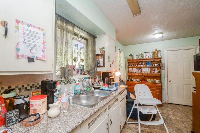 315 Greenwood Drive, Hitchcock, TX 77563