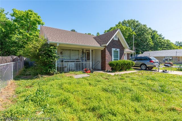 326 London Street, Alma, AR 72921