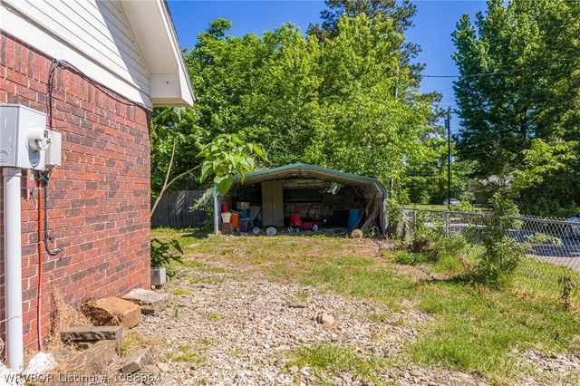 326 London Street, Alma, AR 72921