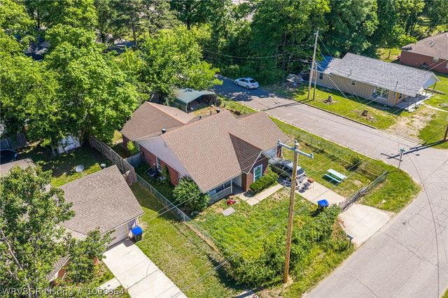 326 London Street, Alma, AR 72921
