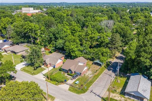 326 London Street, Alma, AR 72921