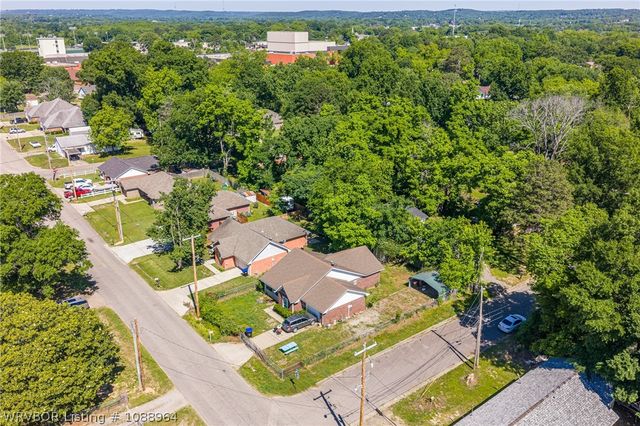 326 London Street, Alma, AR 72921