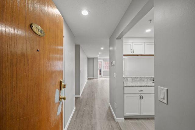 148 Main St C439, North Andover, MA 01845