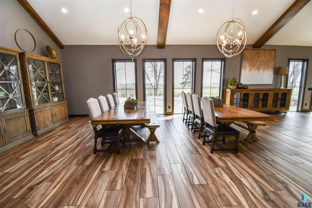 27219 473rd Ave, Sioux Falls, SD 57108