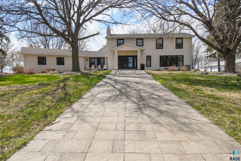 27219 473rd Ave Avenue, Sioux Falls, SD 57108