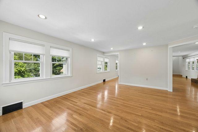 18 Proctor Road, Chelmsford, MA 01824