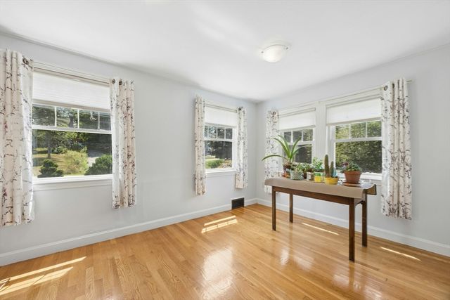 18 Proctor Road, Chelmsford, MA 01824