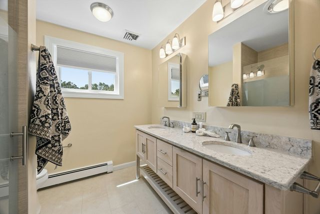 18 Proctor Road, Chelmsford, MA 01824