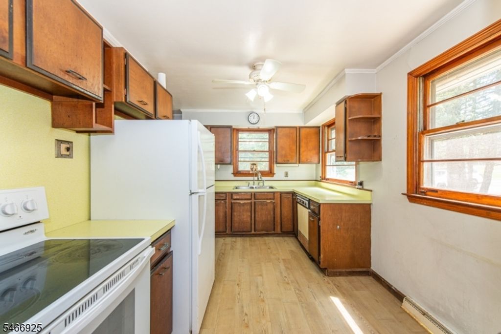 211 Clove Rd, Montague Twp., NJ 07827 — photo 3
