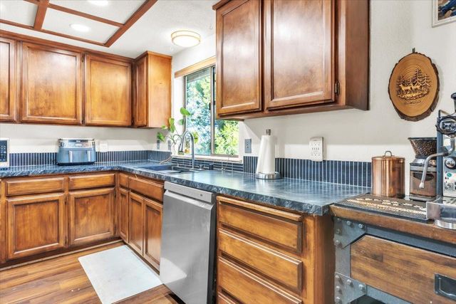 20026 Bradley Way, Foresthill, CA 95631