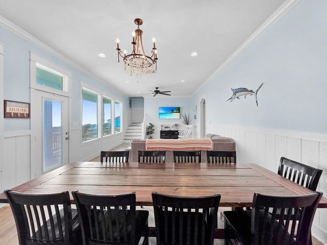 816 S Crystal Beach Road, Crystal Beach, TX 77650