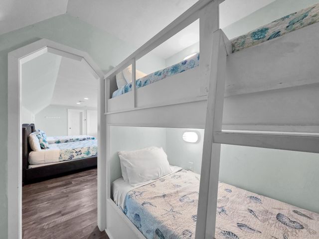 816 S Crystal Beach Road, Crystal Beach, TX 77650