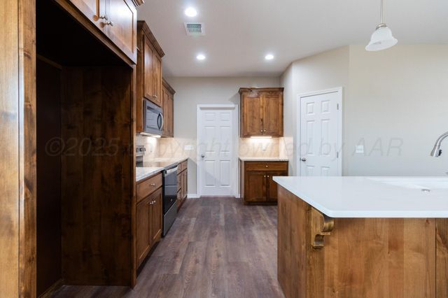 10101 COCKLEBUR Lane, Amarillo, TX 79119