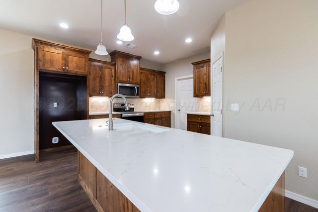 10101 COCKLEBUR Lane, Amarillo, TX 79119