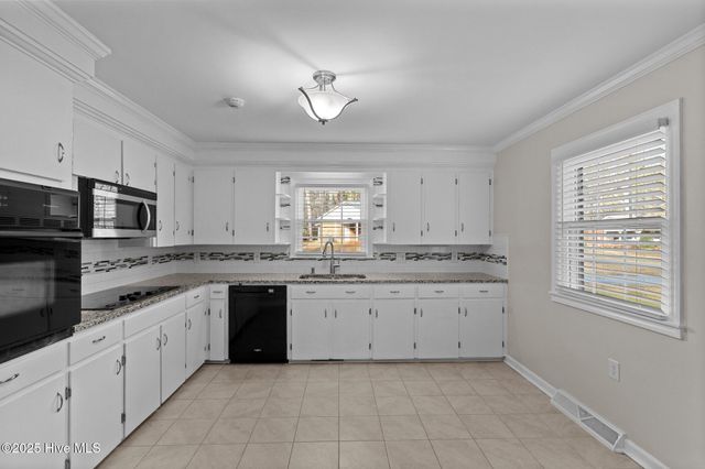 108 Ridgewood Circle, Washington, NC 27889