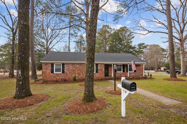 108 Ridgewood Circle, Washington, NC 27889