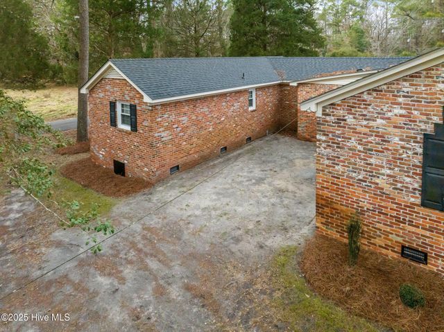 108 Ridgewood Circle, Washington, NC 27889