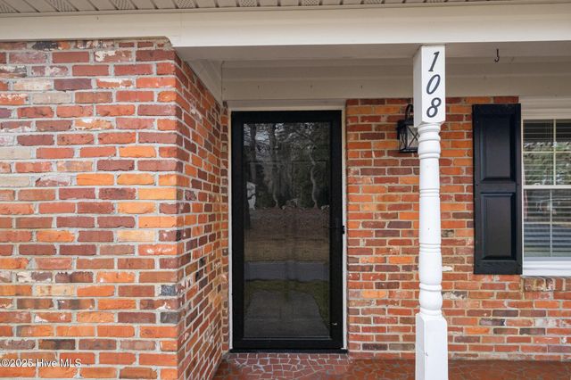 108 Ridgewood Circle, Washington, NC 27889