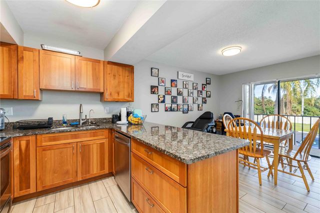 5412 SWIFT ROAD 39, Sarasota, FL 34231