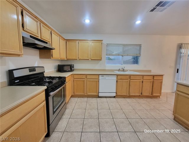 9965 Mardagen Street, Las Vegas, NV 89183