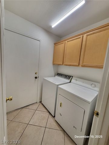 9965 Mardagen Street, Las Vegas, NV 89183