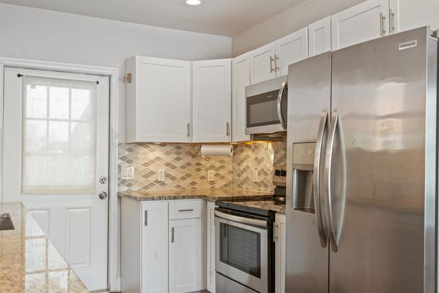 820 29TH Street, West Palm Beach, FL 33407