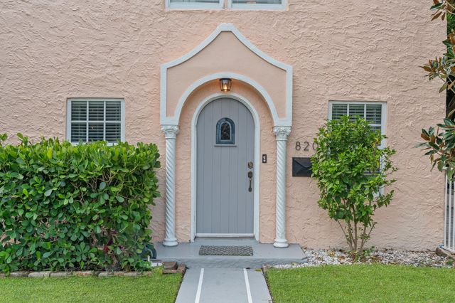 820 29TH Street, West Palm Beach, FL 33407