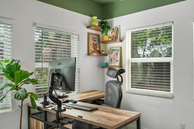 820 29TH Street, West Palm Beach, FL 33407