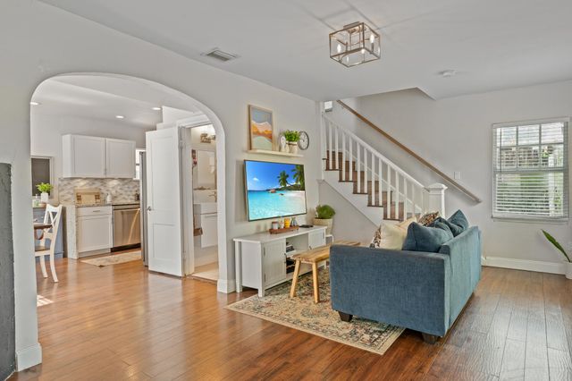820 29TH Street, West Palm Beach, FL 33407