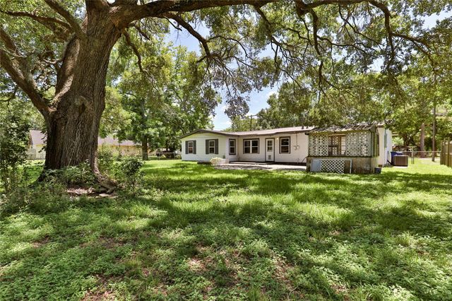 1202 Mac Drive, Sweeny, TX 77480