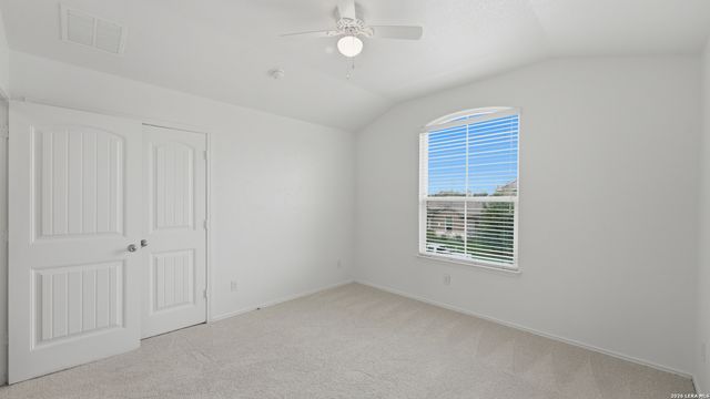 125 FLATLAND TRL, San Marcos, TX 78666