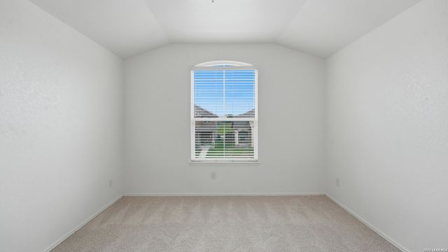 125 FLATLAND TRL, San Marcos, TX 78666
