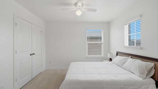 125 FLATLAND TRL, San Marcos, TX 78666