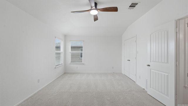 125 FLATLAND TRL, San Marcos, TX 78666