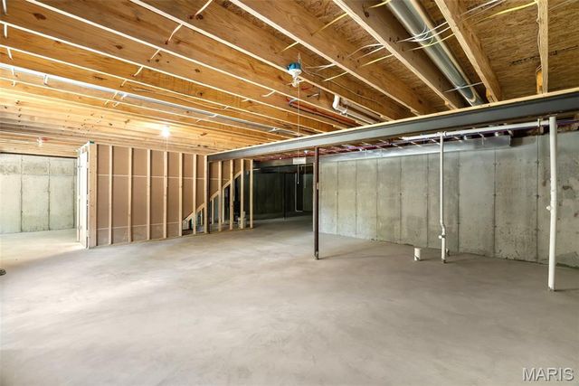 1757 Twelve Oaks Place, Pevely, MO 63070