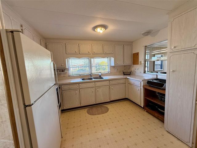 82257 3RD AVENUE N 257, Pinellas Park, FL 33781