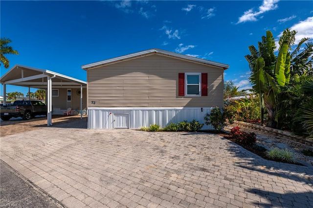 23 Nancy LN, Fort Myers Beach, FL 33931