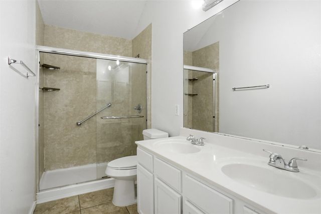2447 Ranchview Drive, Grand Prairie, TX 75052