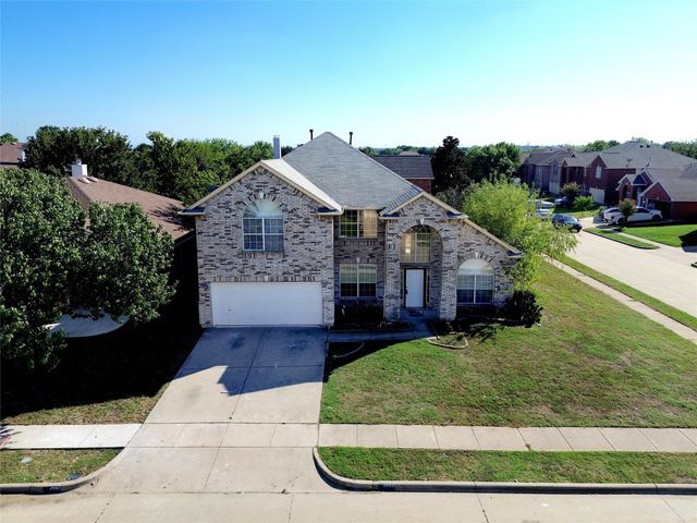 2447 Ranchview Drive, Grand Prairie, TX 75052