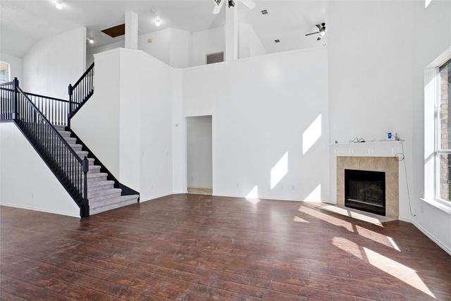 2447 Ranchview Drive, Grand Prairie, TX 75052
