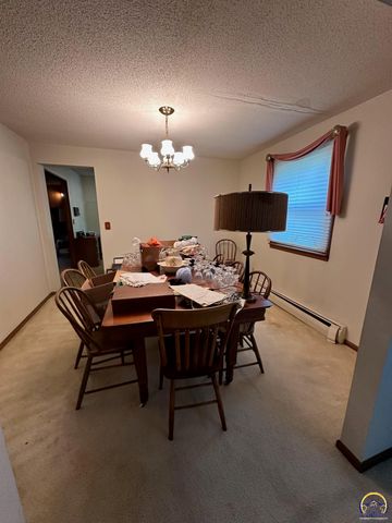 1428 Prairie St, Emporia, KS 66801