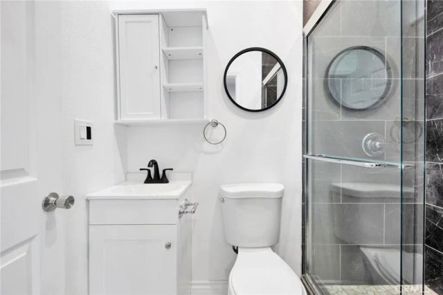 8459 Omelveny Avenue, Sun Valley, CA 91352