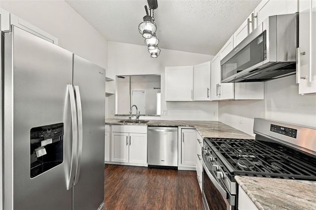 2354 BLUE SAPPHIRE CIRCLE, Orlando, FL 32837
