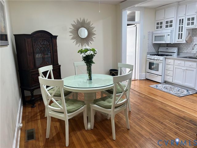 3030 W Leigh St, Richmond, VA 23230